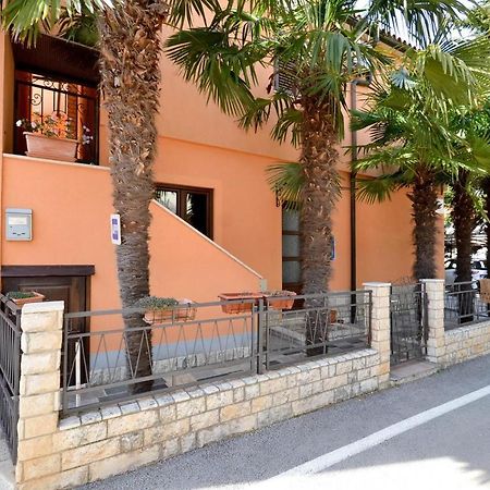 Lili Apartment Novigrad  Exterior photo