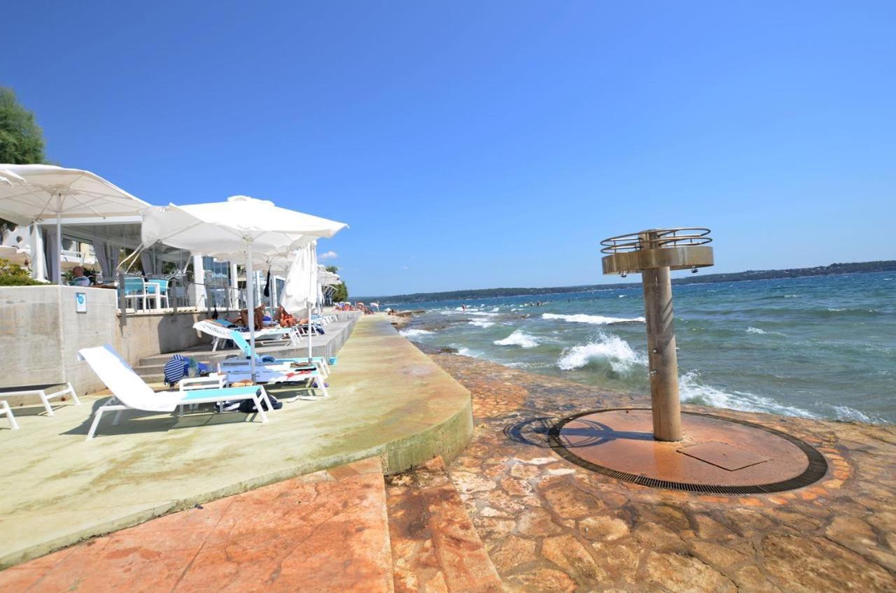 Lili Apartment Novigrad  Exterior photo
